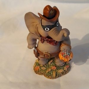 Hamilton Elephant Figurine Trick or Treat
